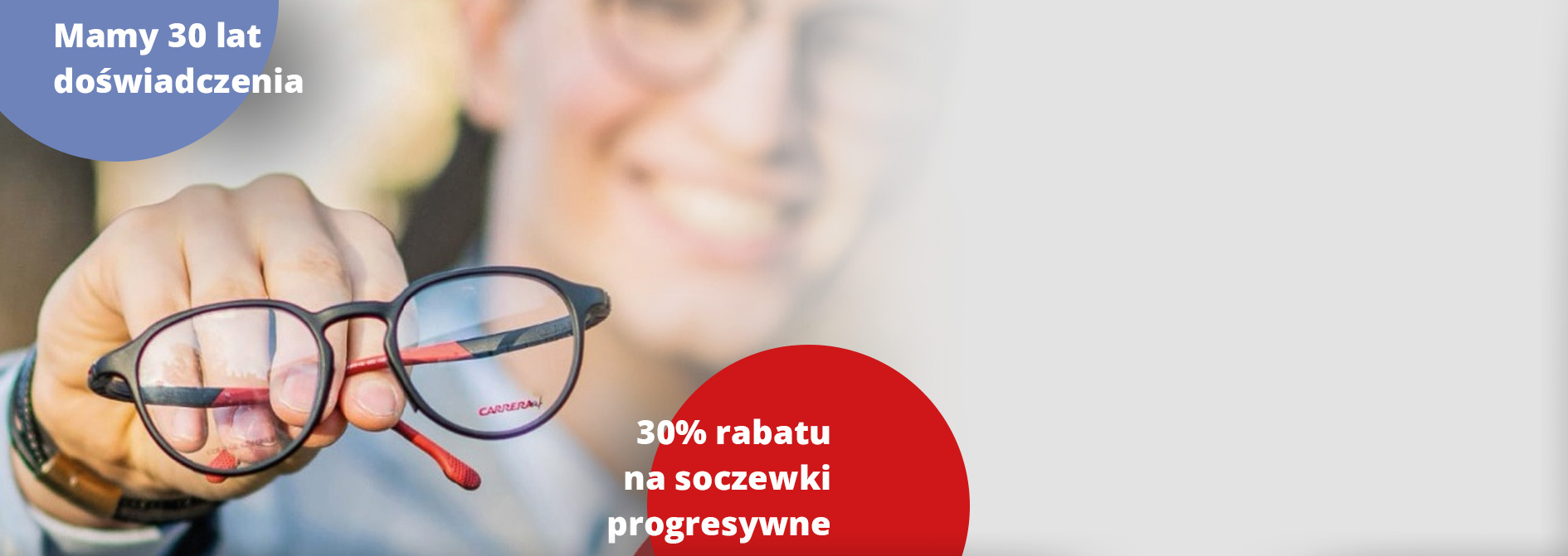 Okulary w dłoniach Slajd #1 copy